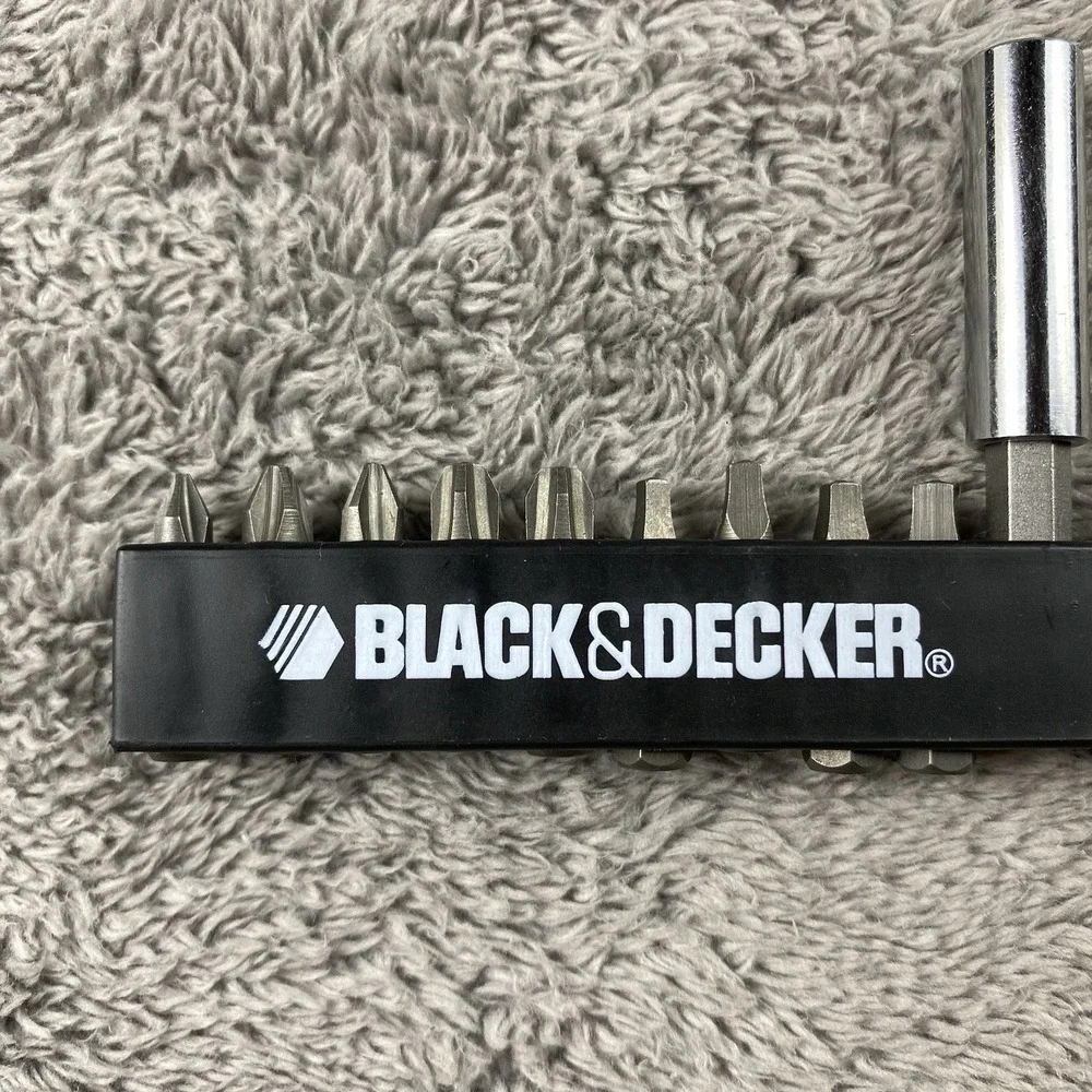 Black & Decker 20 Various Drill Bits ONLY